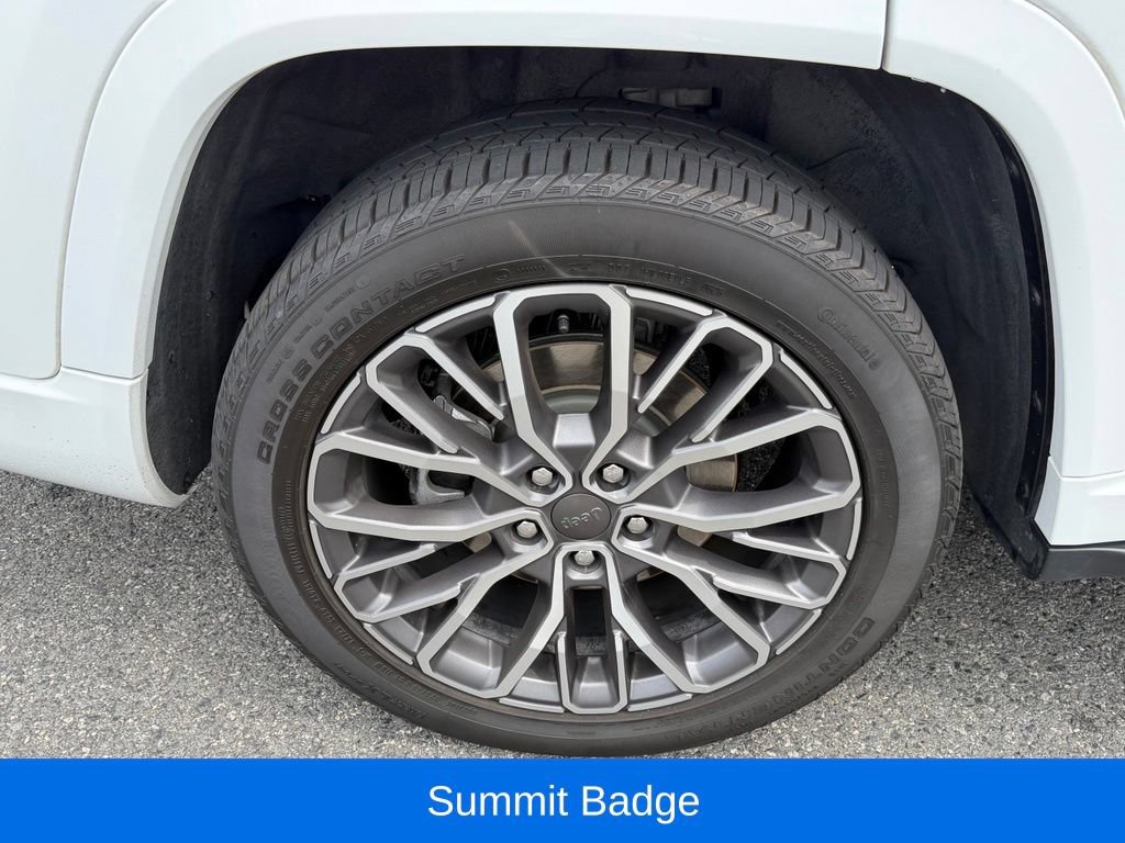 Certified 2025 Jeep Grand Cherokee L Summit AWD/4WD image 15