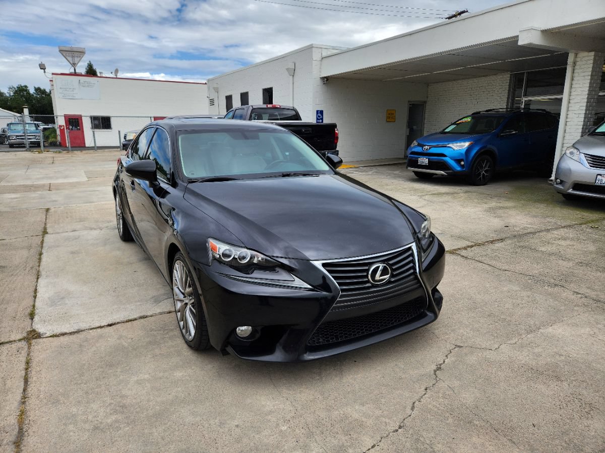Used 2014 Lexus IS 250 w/ Navigation Package RWD image 8