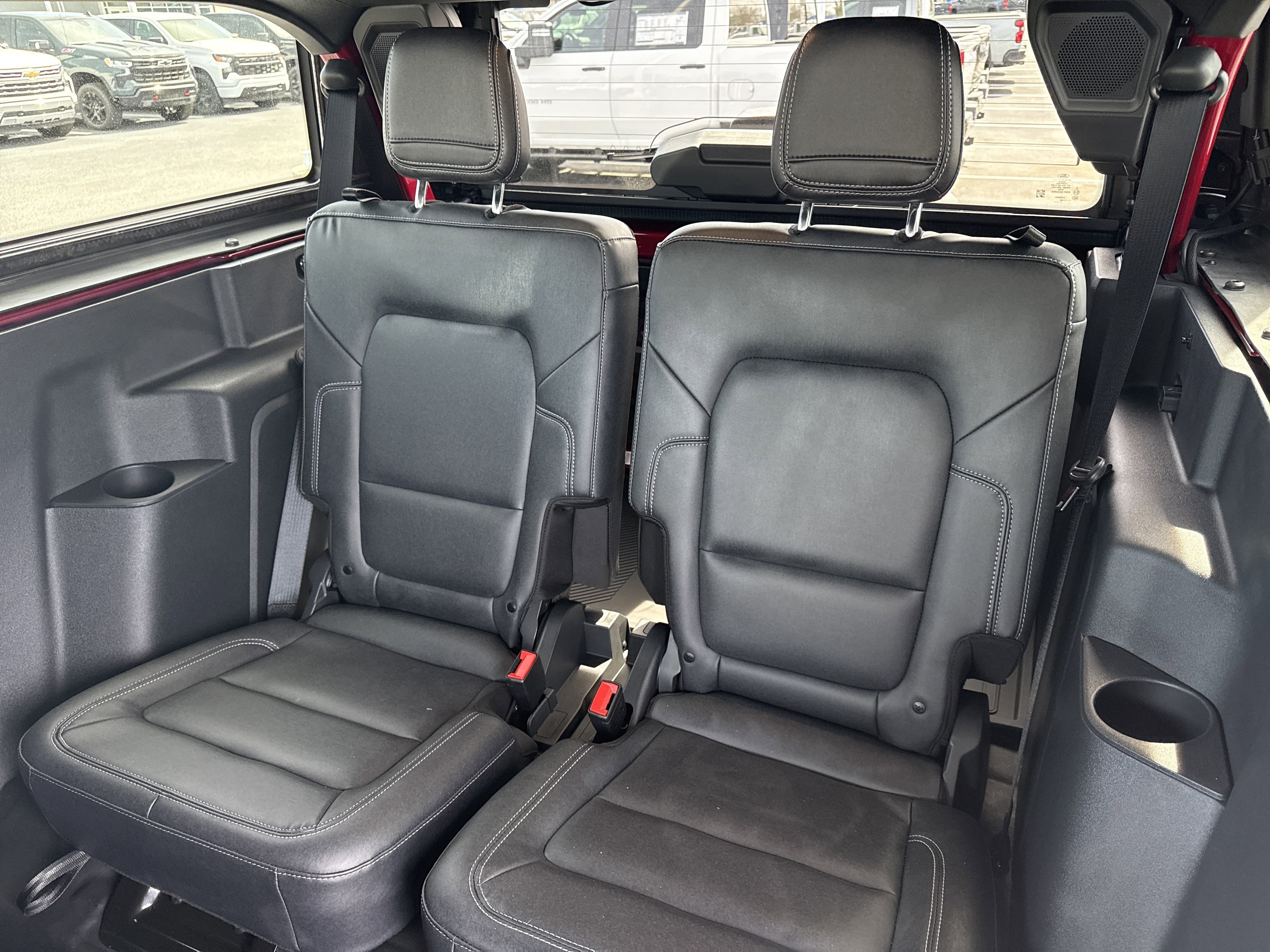 Used 2025 Ford Bronco Badlands image 41