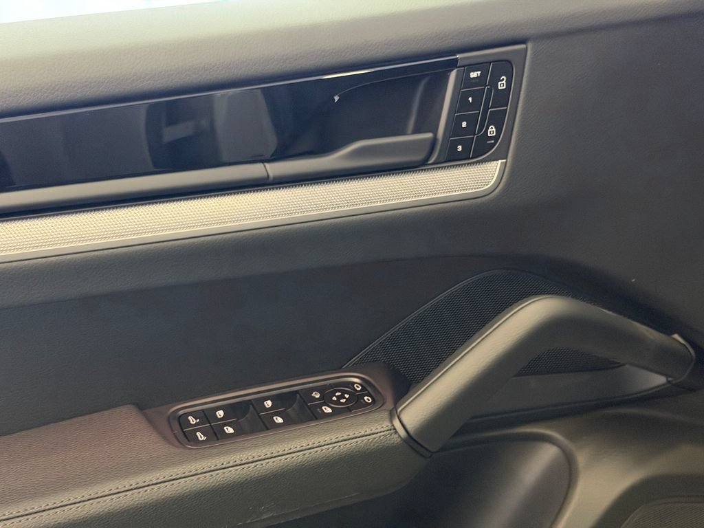 New 2026 Porsche Cayenne S AWD/4WD image 14
