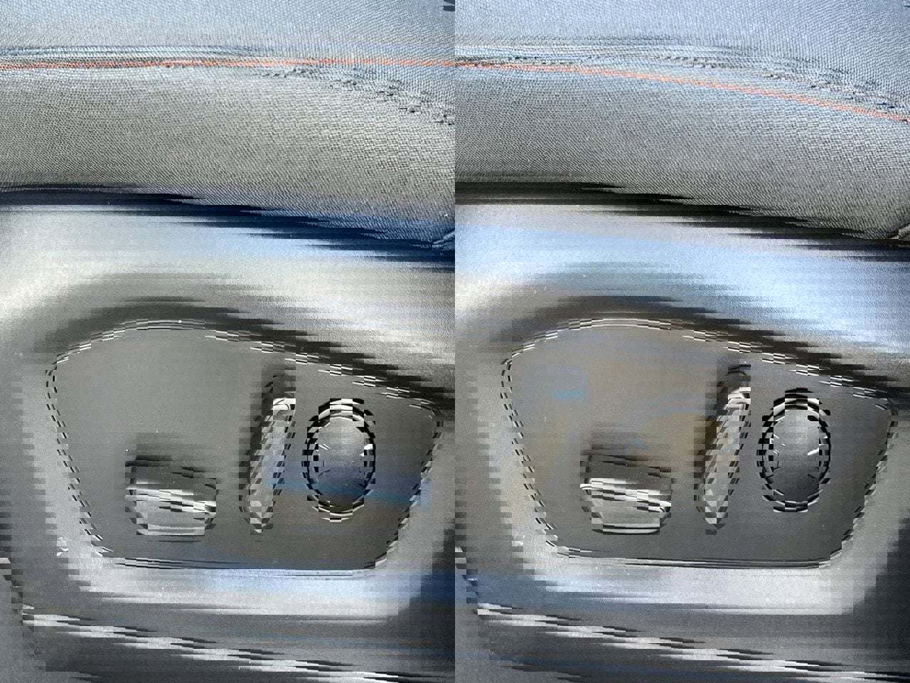 New 2026 Ford Explorer Active image 17