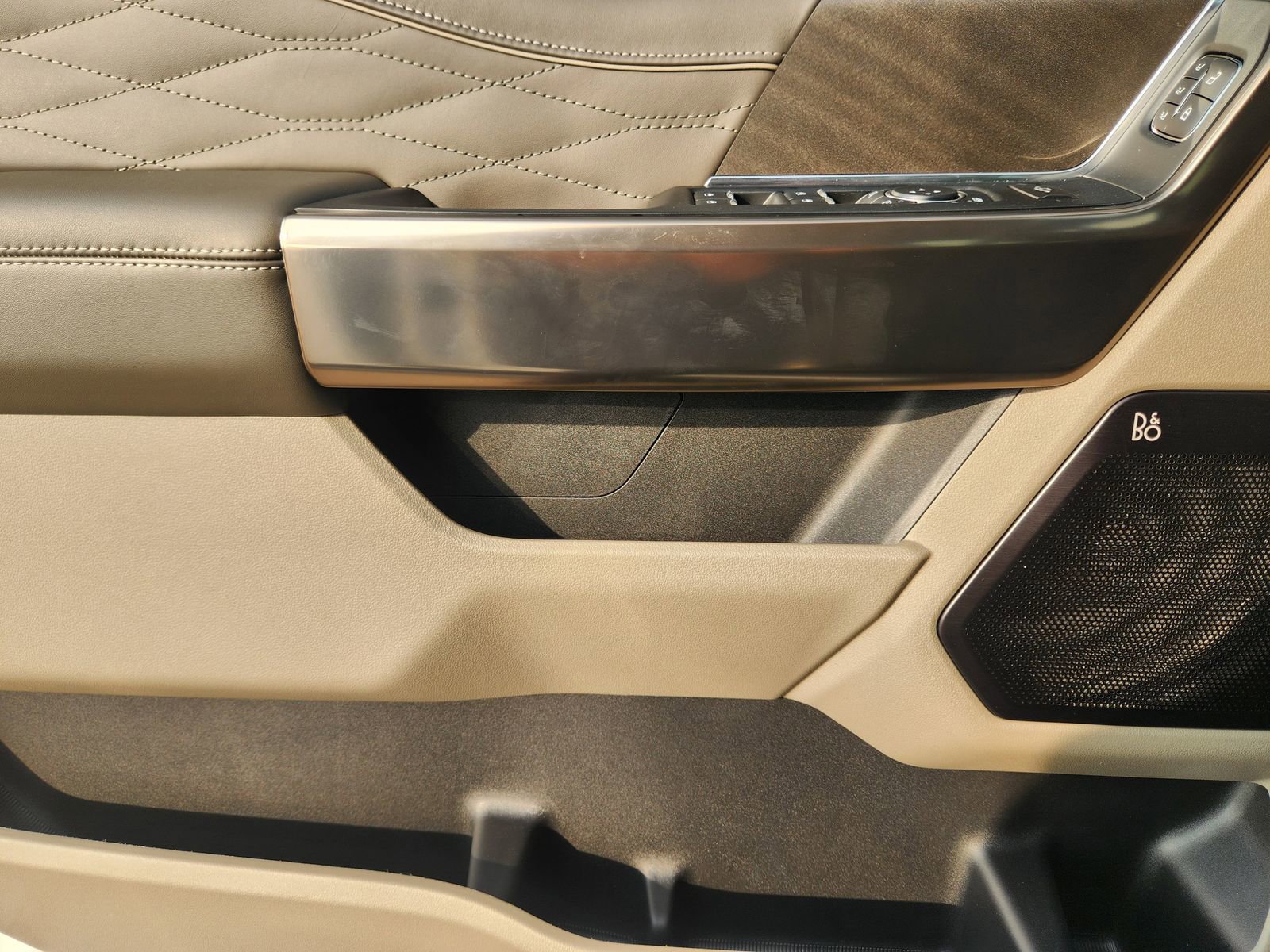 New 2026 Ford F350 Platinum w/ Platinum Plus Package image 21