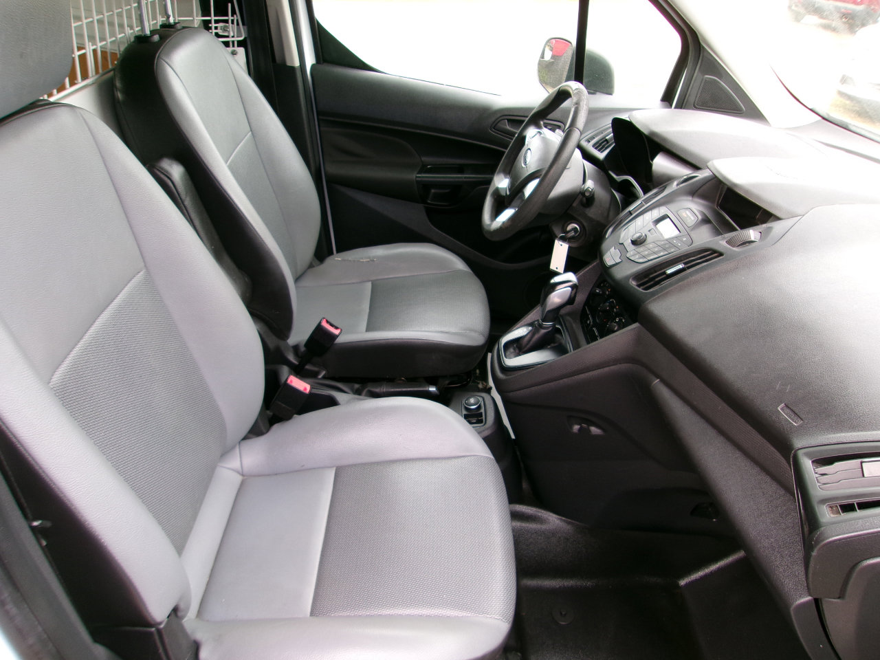 Used 2017 Ford Transit Connect XL image 15