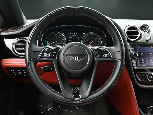 Used 2018 Bentley Bentayga image 33