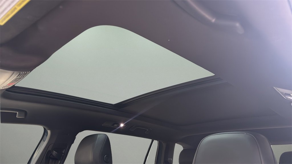 Used 2020 Volkswagen Tiguan SEL Premium R-Line image 15