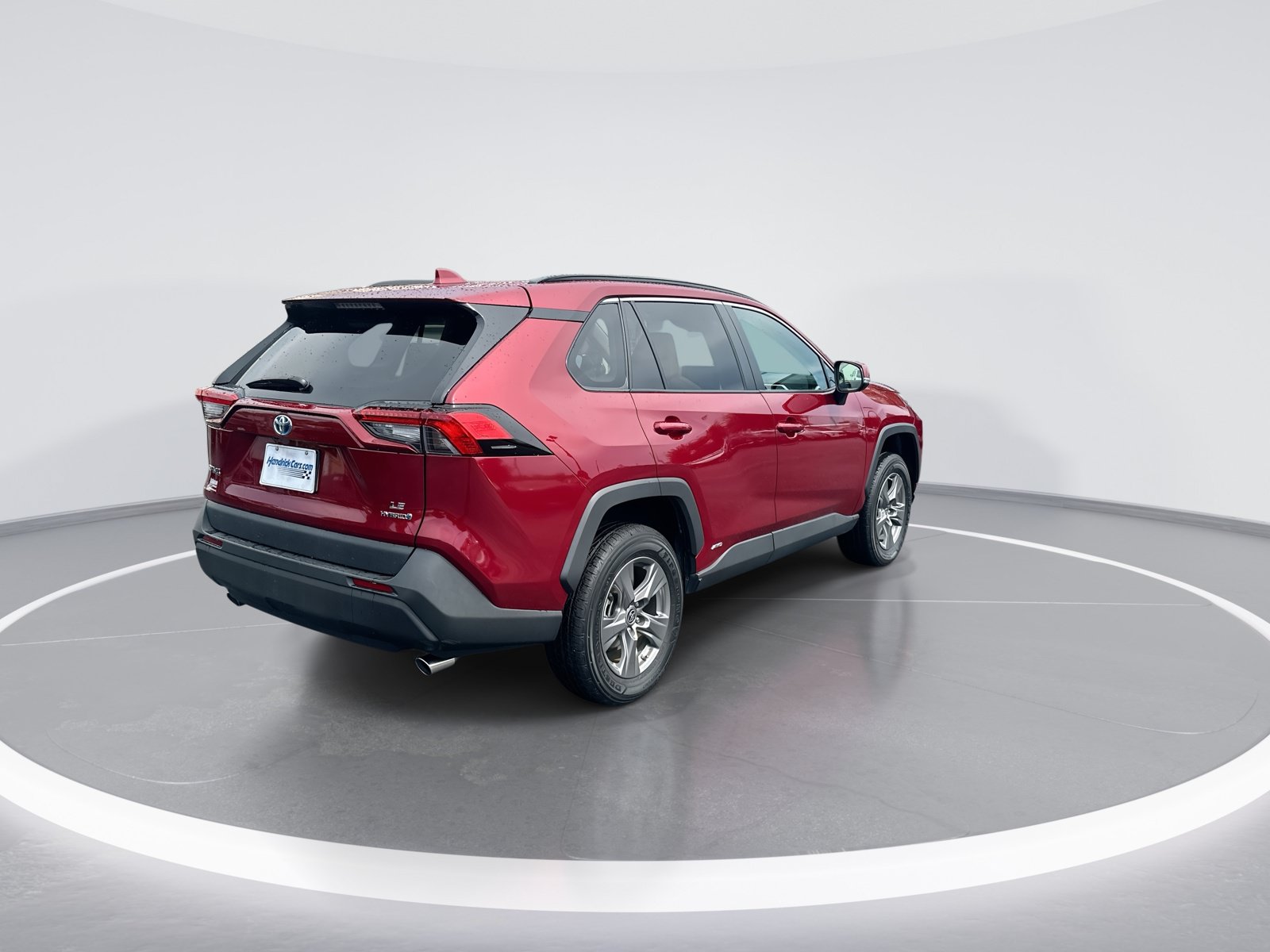 Used 2024 Toyota RAV4 LE AWD/4WD image 9