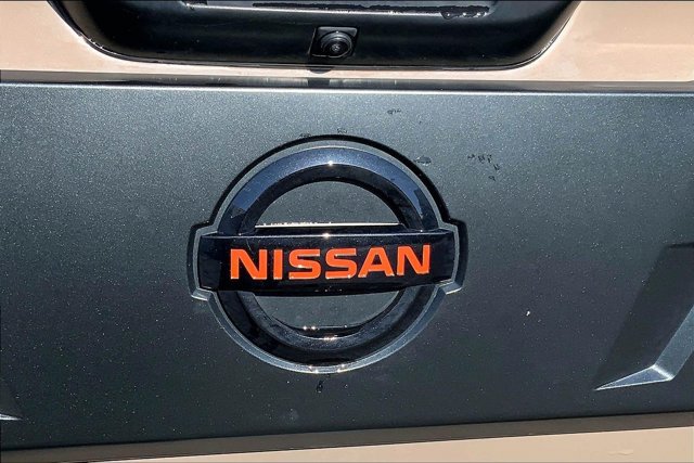 Used 2021 Nissan Titan PRO-4X w/ Pro-4x Convenience Package AWD/4WD image 31