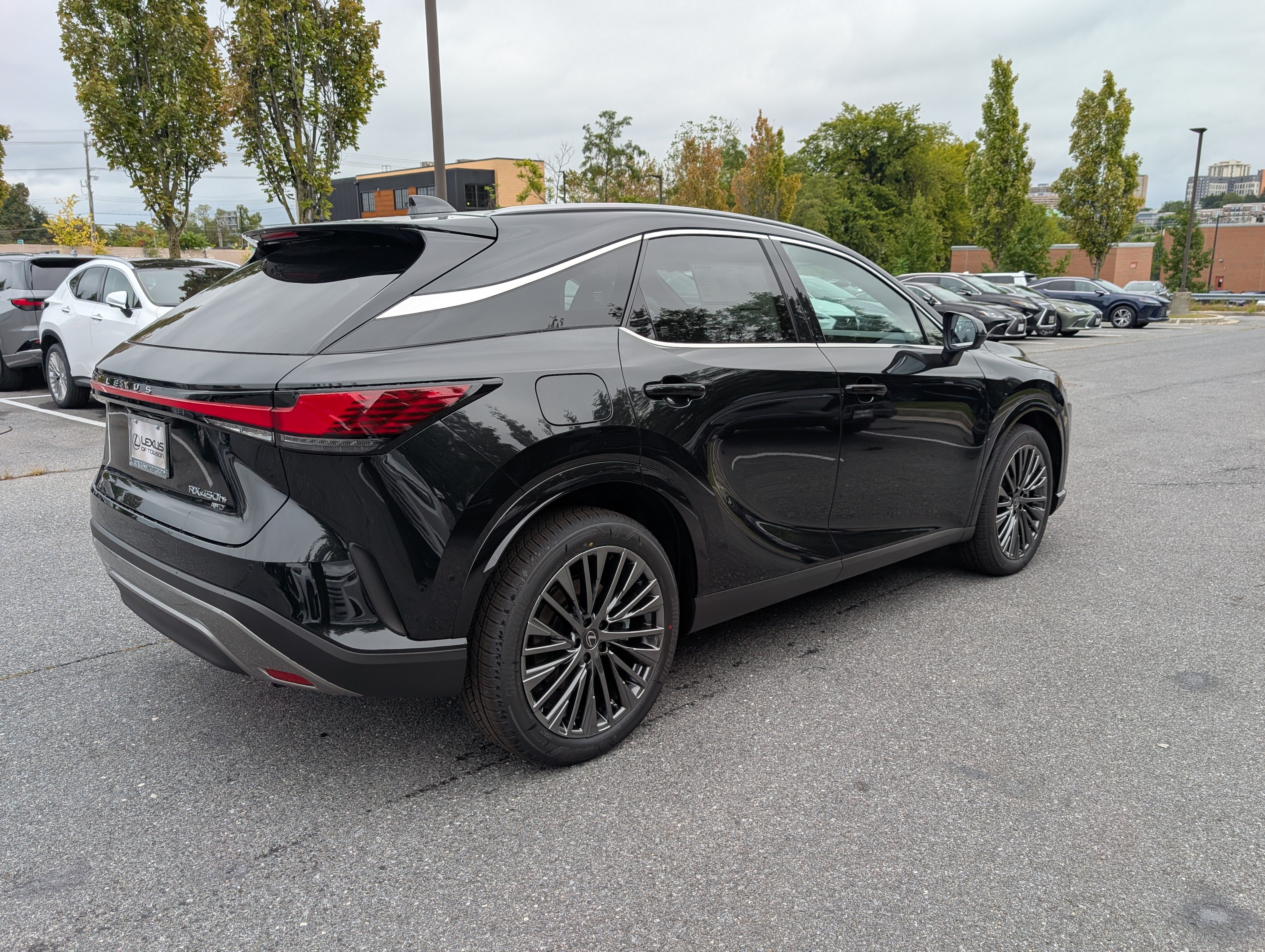 New 2026 Lexus RX 450h AWD w/ Convenience Package image 2