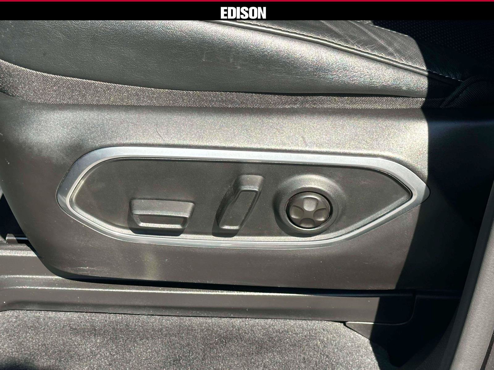 Used 2025 Jeep Wagoneer Series II AWD/4WD image 20