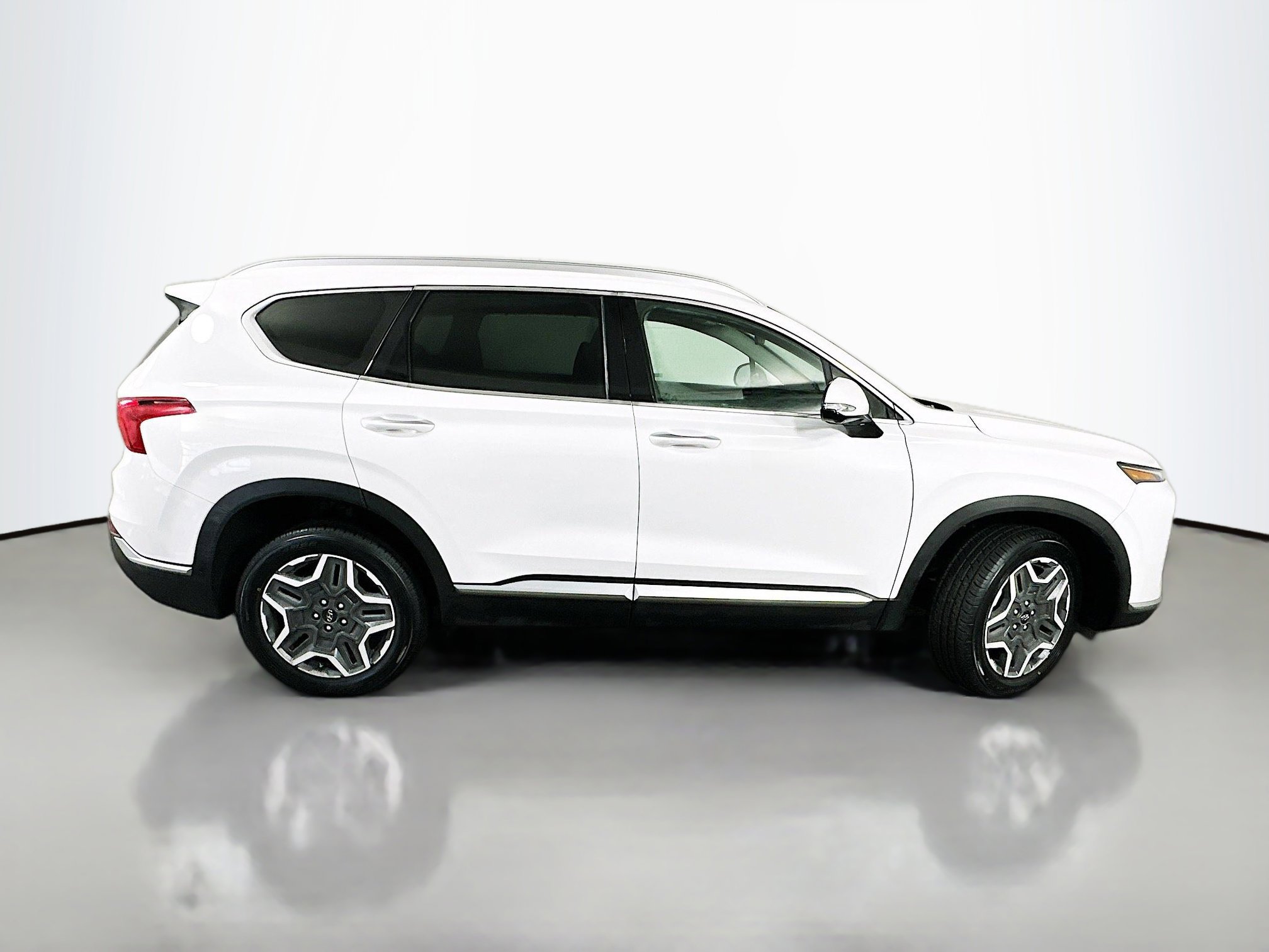 Certified 2023 Hyundai Santa Fe Limited image 8