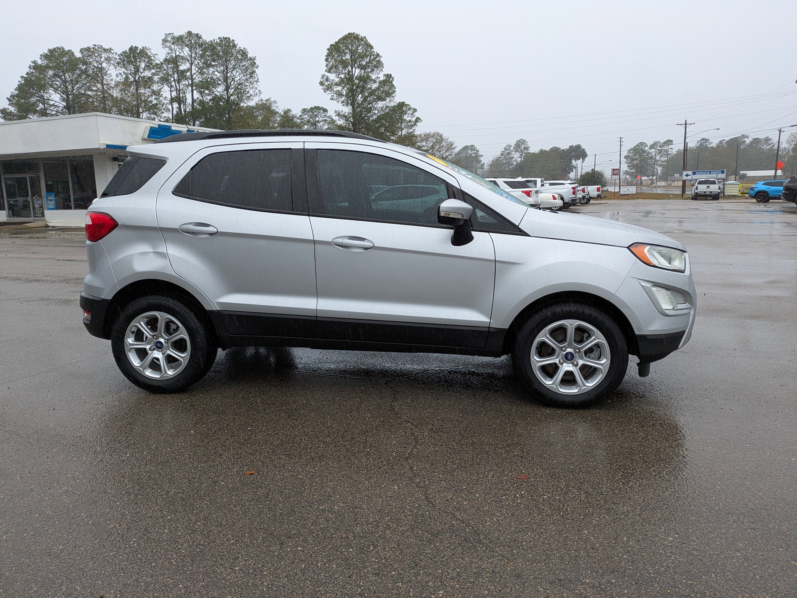 Used 2020 Ford EcoSport SE w/ SE Convenience Package image 3