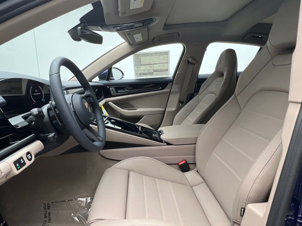 New 2025 Porsche Panamera image 5