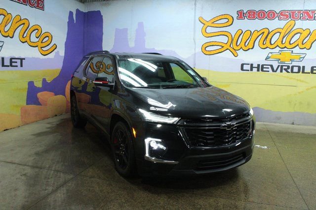 Used 2023 Chevrolet Traverse Premier image 2