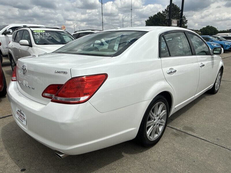 Used 2010 Toyota Avalon XL FWD image 6