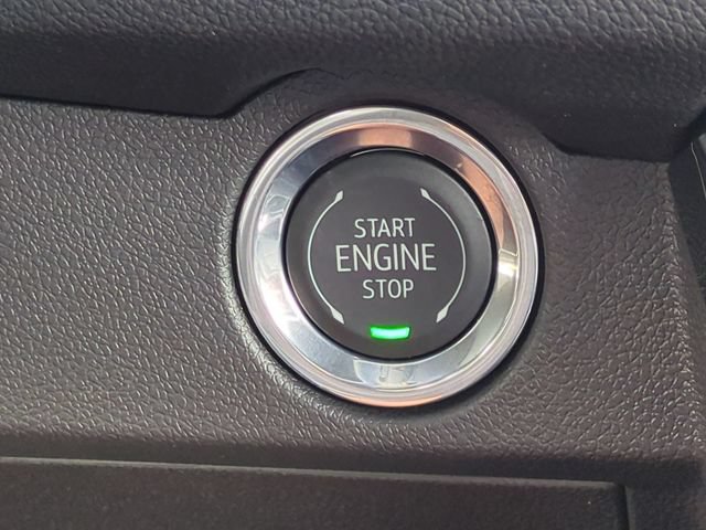 New 2026 Chevrolet Traverse LT w/ Driver Confidence Package FWD image 28