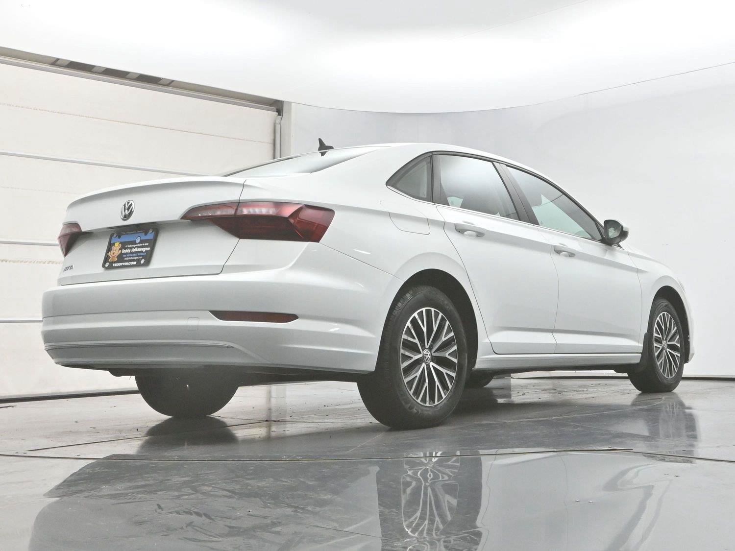 Used 2021 Volkswagen Jetta SE w/ SE Cold Weather Package FWD image 31