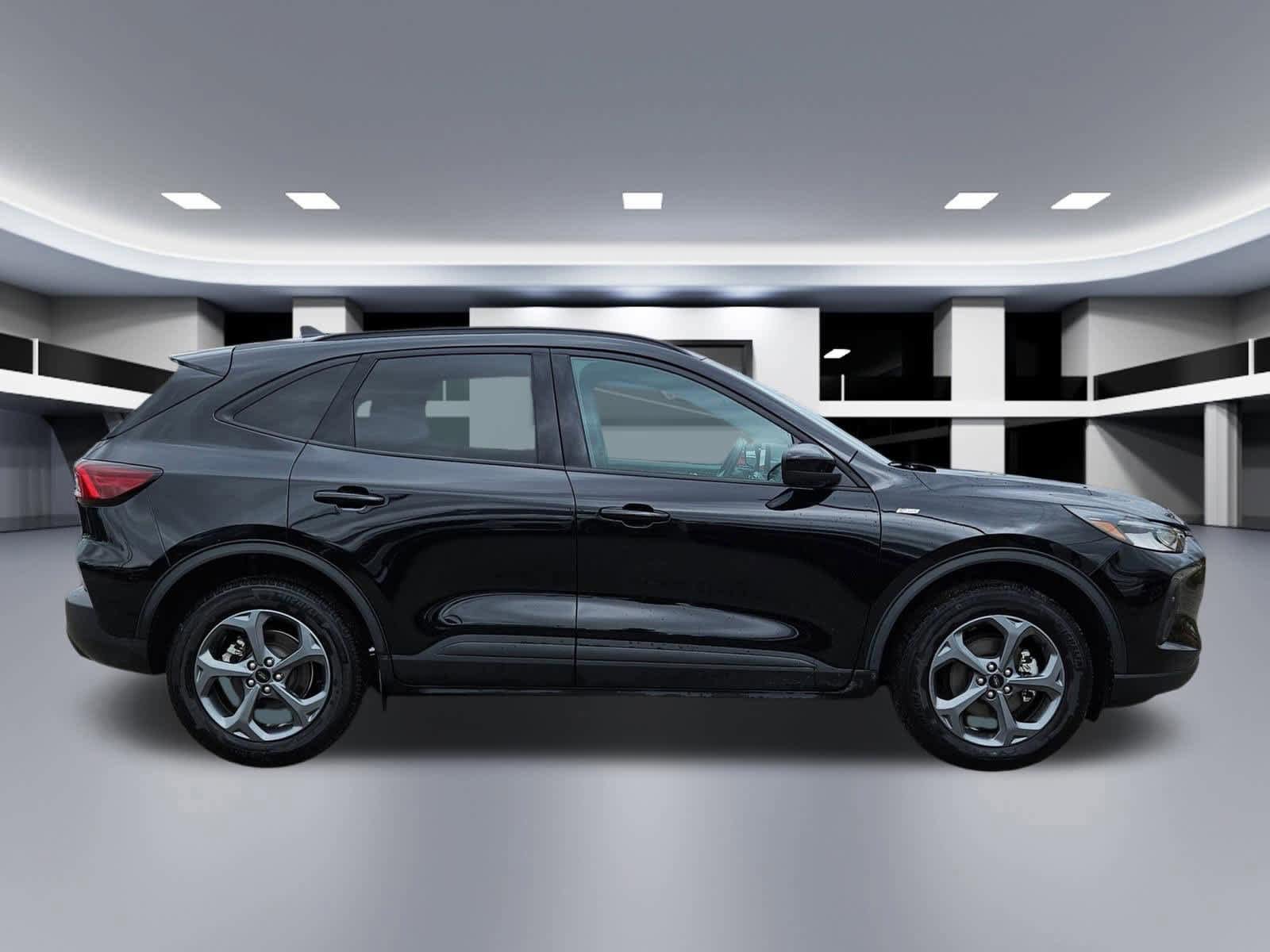 Used 2025 Ford Escape ST-Line Select AWD/4WD image 7