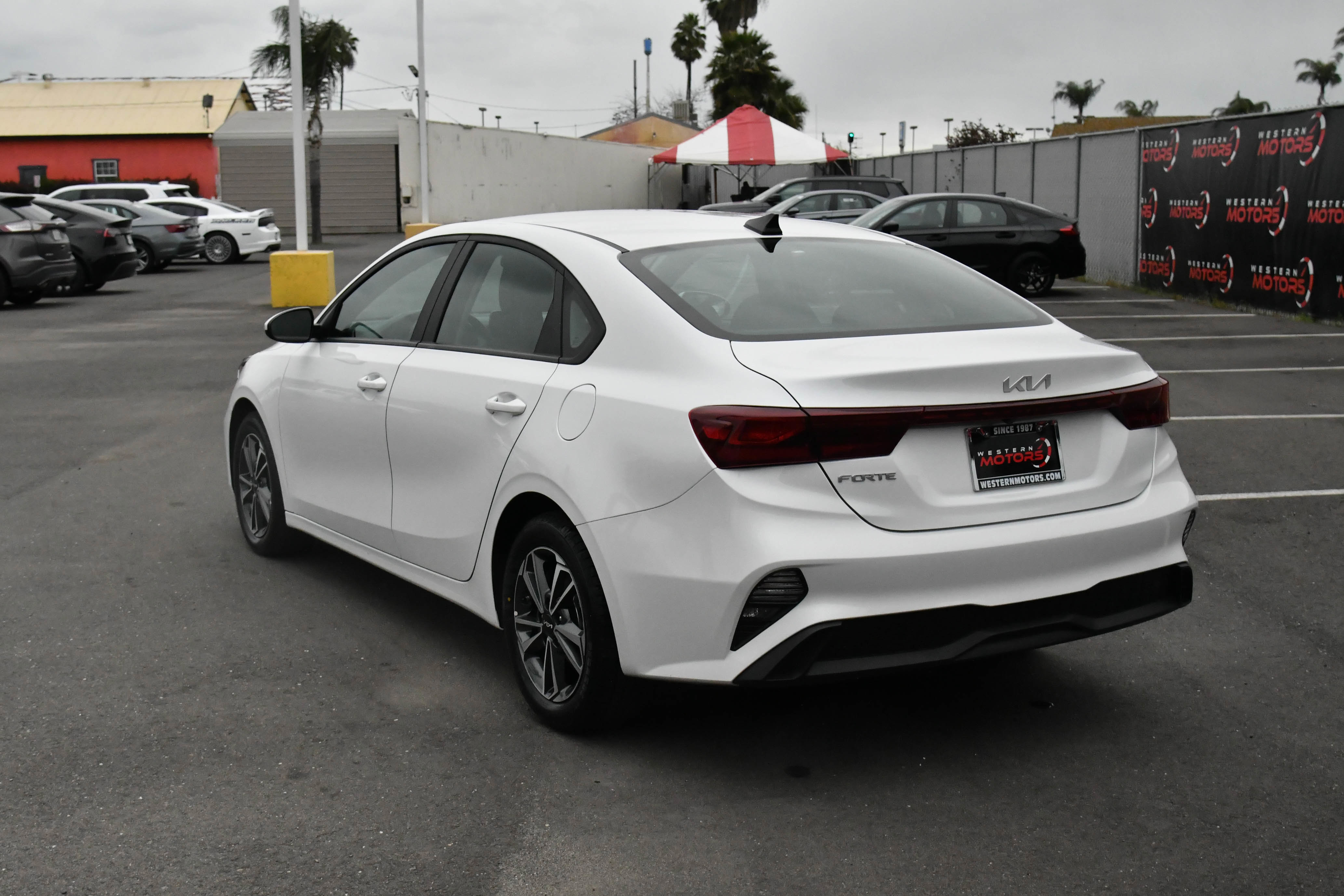 Used 2024 Kia Forte LXS image 6