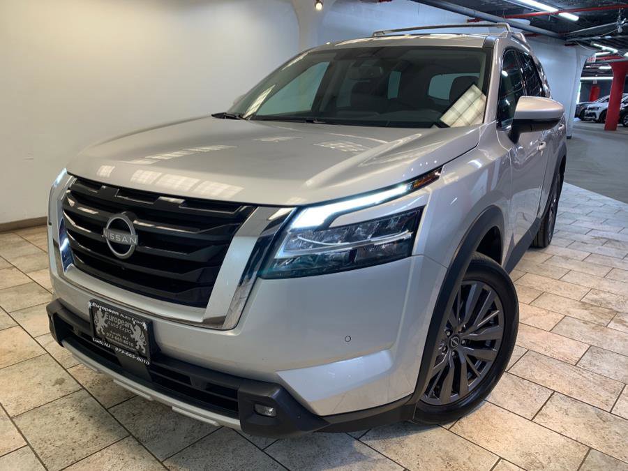 Used 2022 Nissan Pathfinder SL w/ SL Premium Package