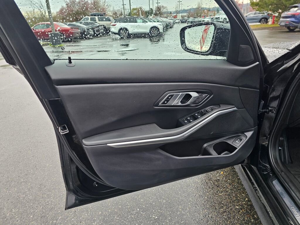 Used 2022 BMW 330i xDrive Sedan w/ Premium Package 2 image 23