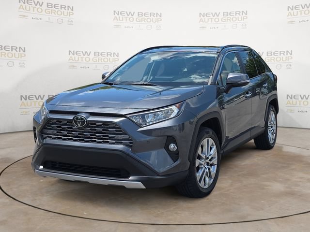 Used 2021 Toyota RAV4 Limited w/ Limited Grade Weather Package FWD image 1