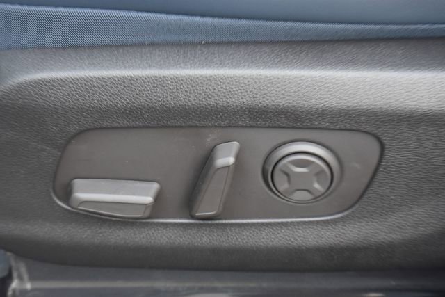 New 2026 Kia Carnival SX w/ SX Dark Edition Package FWD image 24