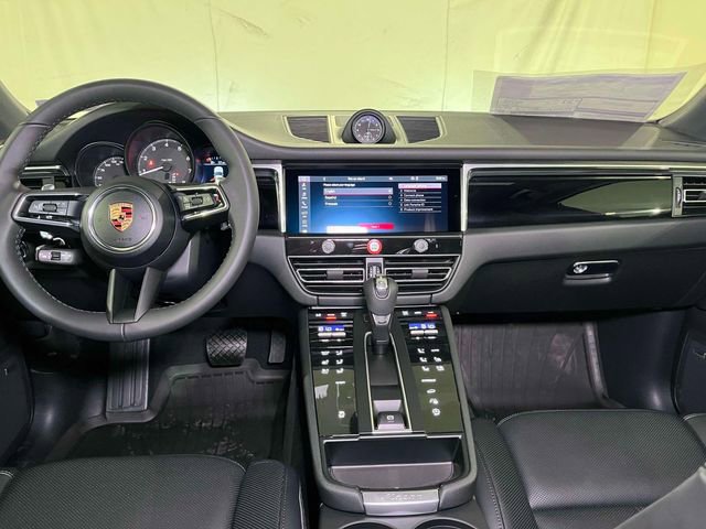 New 2026 Porsche Macan image 27