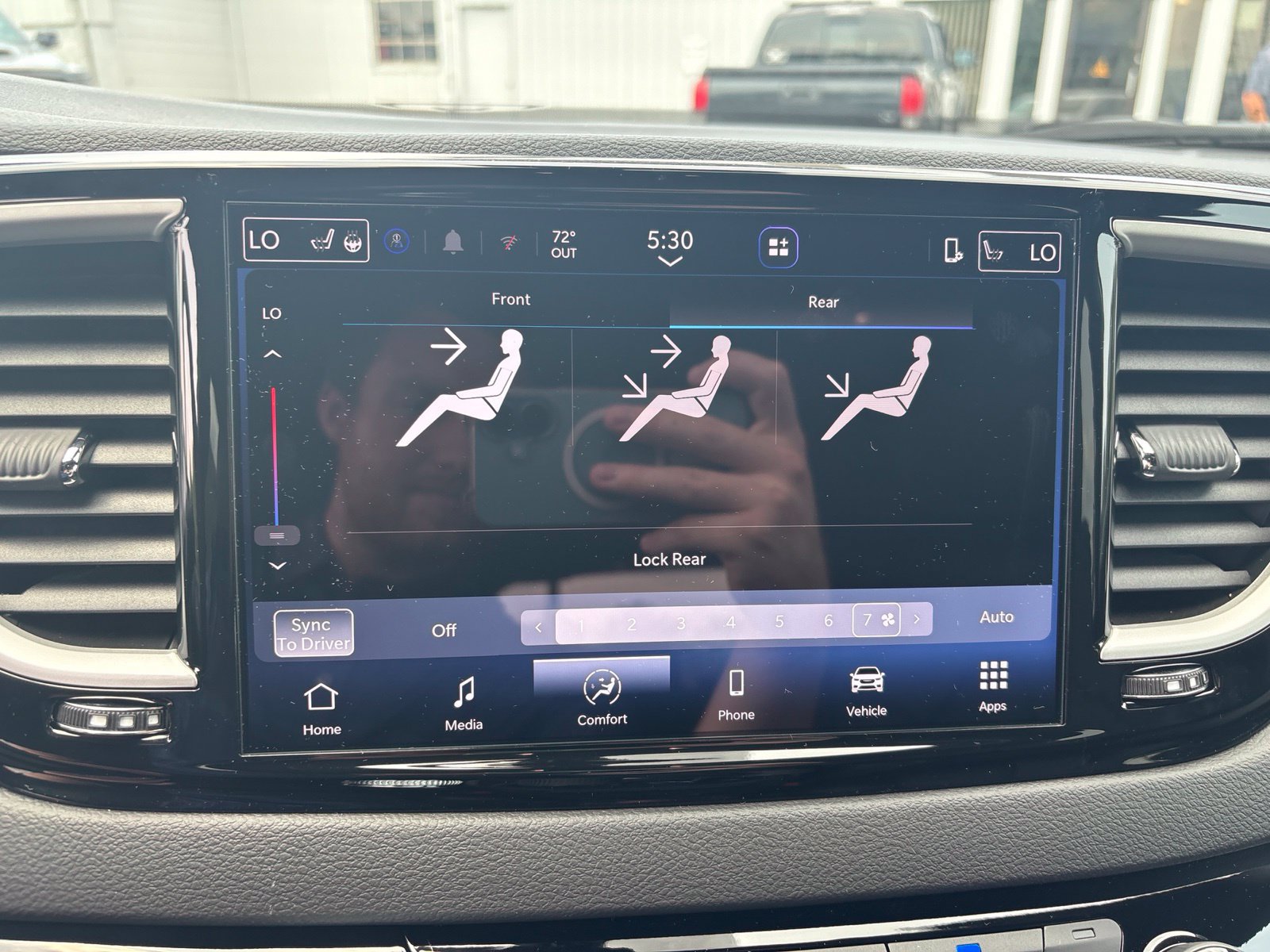 New 2027 Chrysler Pacifica LX FWD image 18