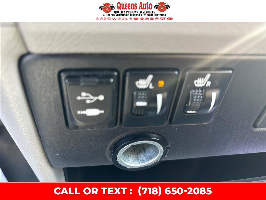 Used 2017 Toyota Sienna XLE image 45