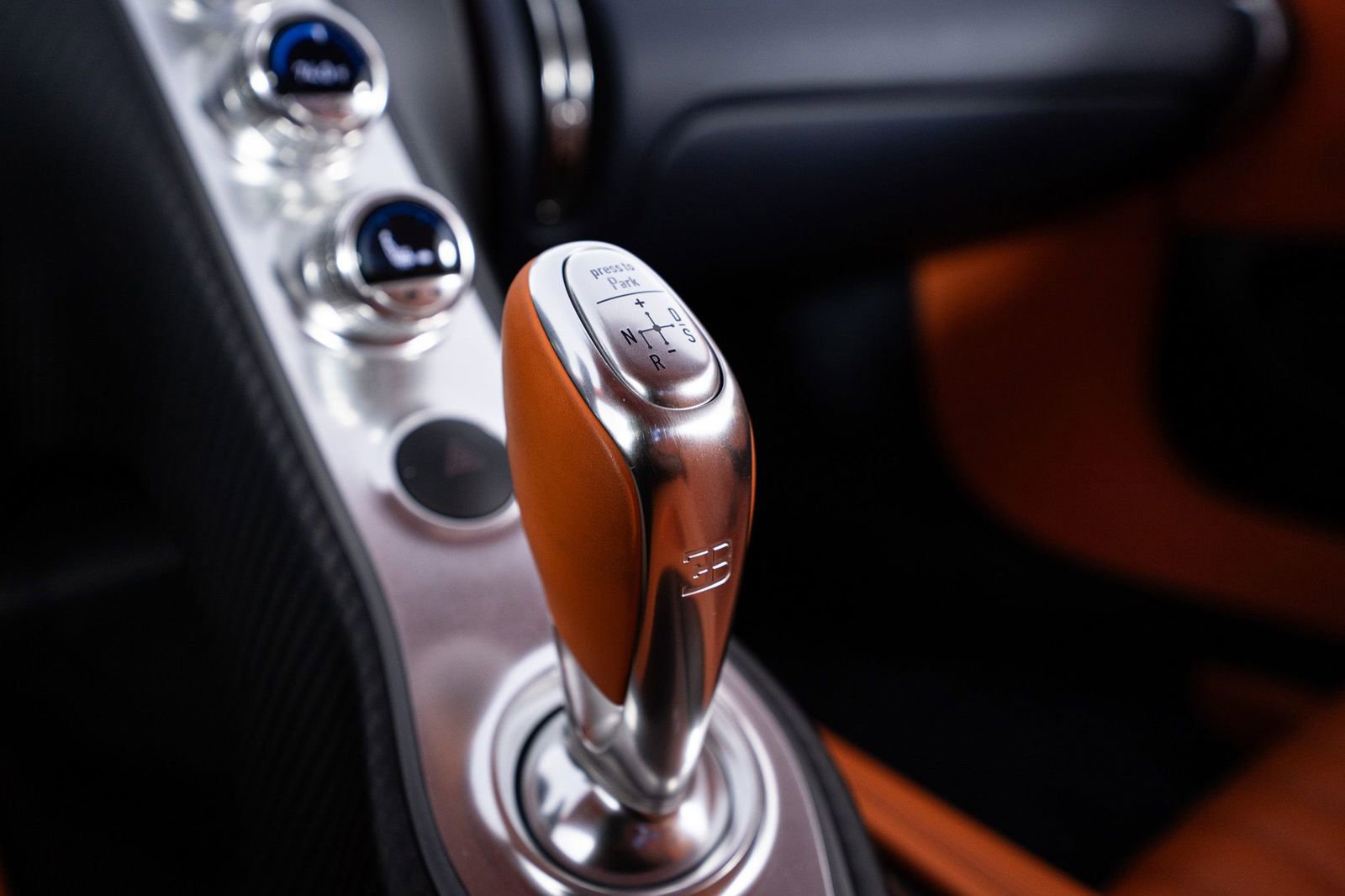 Used 2018 Bugatti Chiron image 53