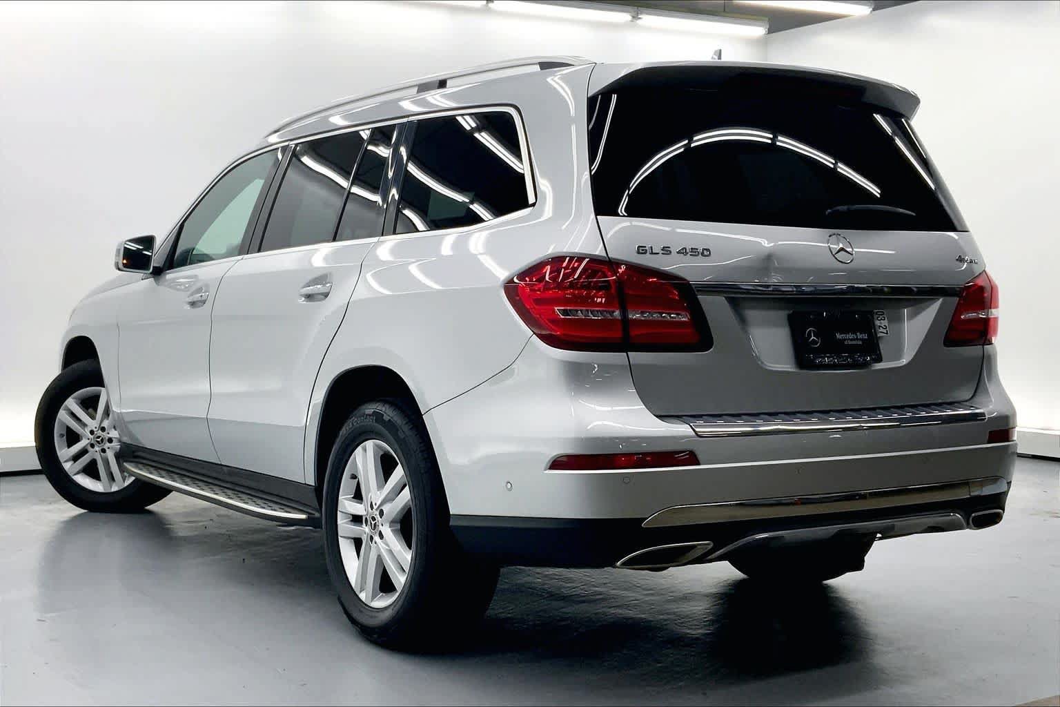 Used 2019 Mercedes-Benz GLS 450 4MATIC image 2