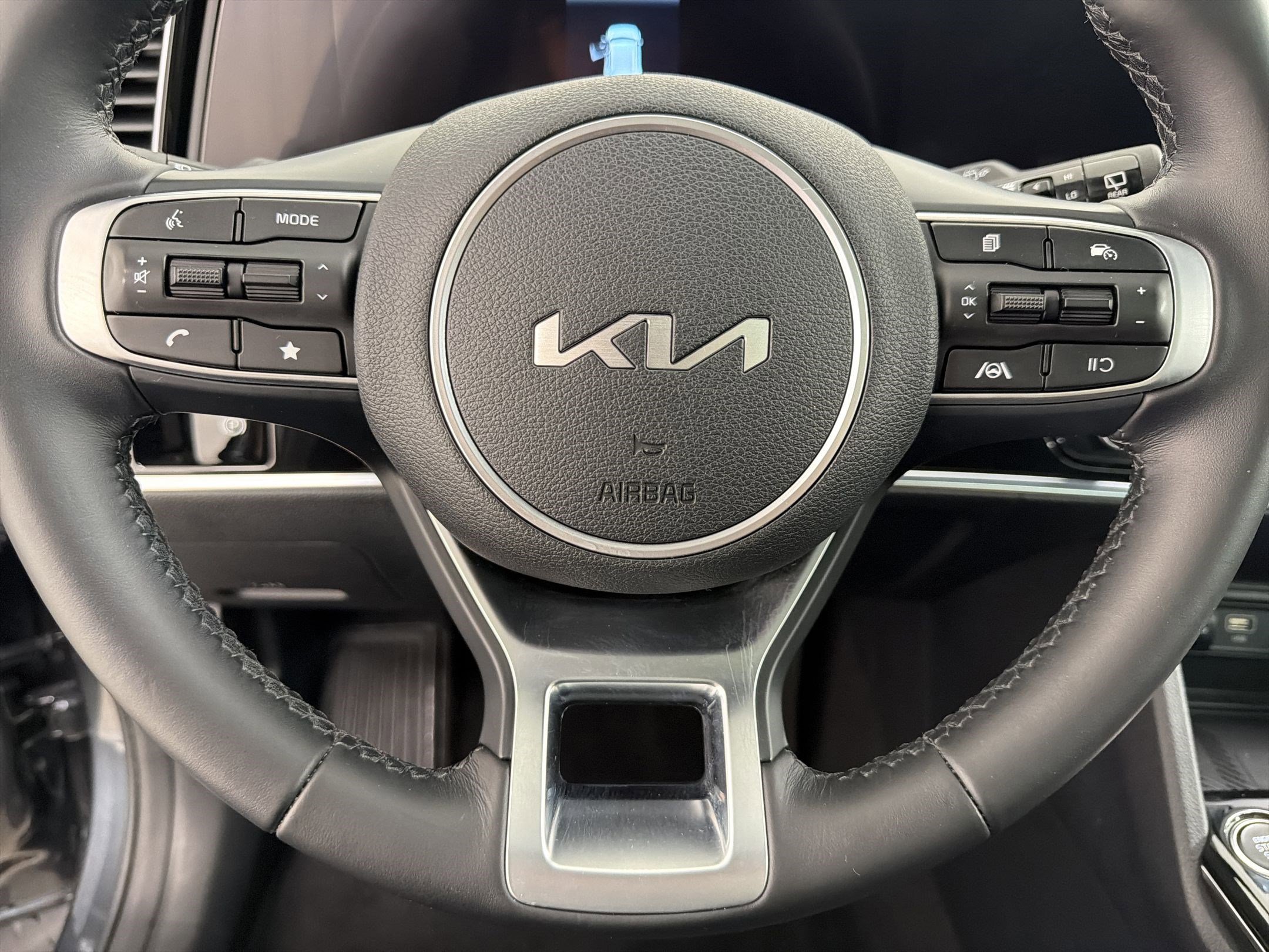 Used 2023 Kia Sportage X-Line w/ X-Line Premium Package AWD/4WD image 17