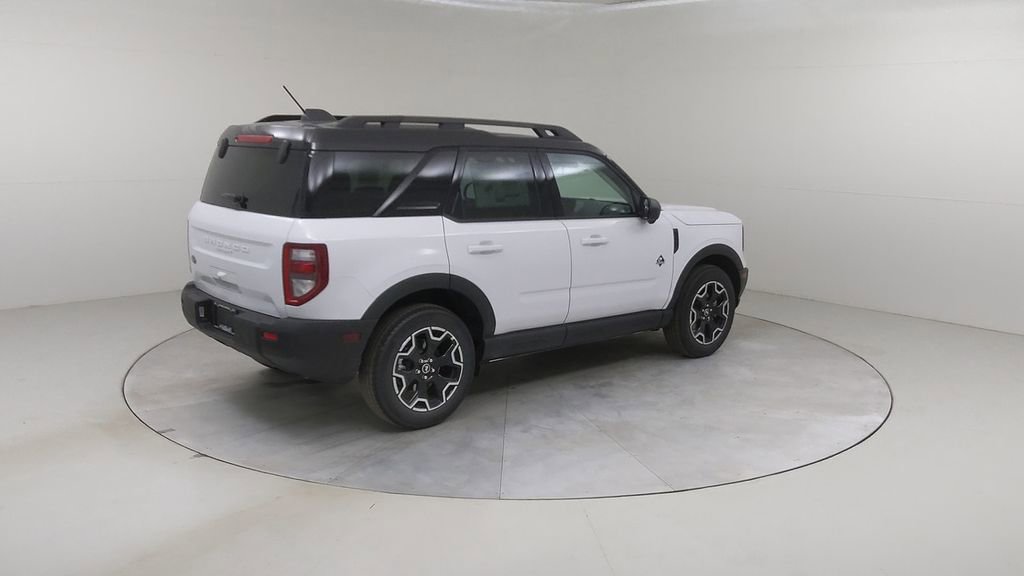 New 2025 Ford Bronco Sport Outer Banks w/ Outer Banks Tech Package+ image 13