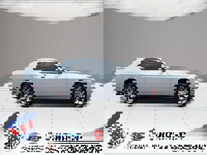 Used 2021 Dodge Challenger SXT w/ Driver Convenience Group