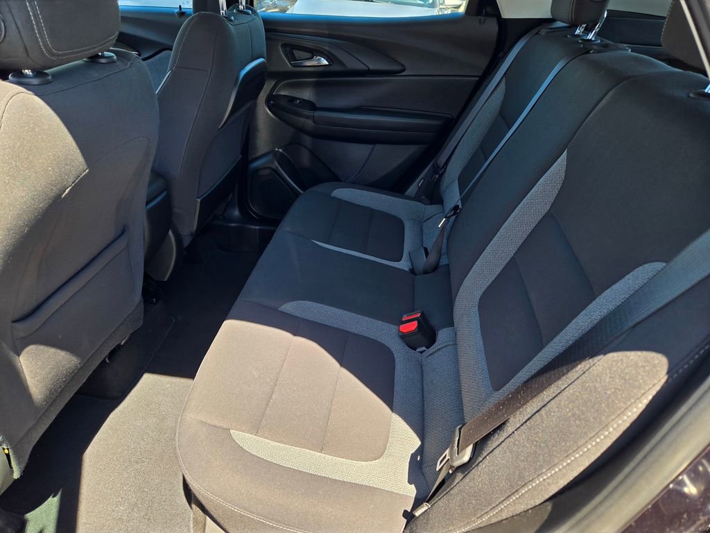 Used 2021 Chevrolet TrailBlazer LS FWD image 19