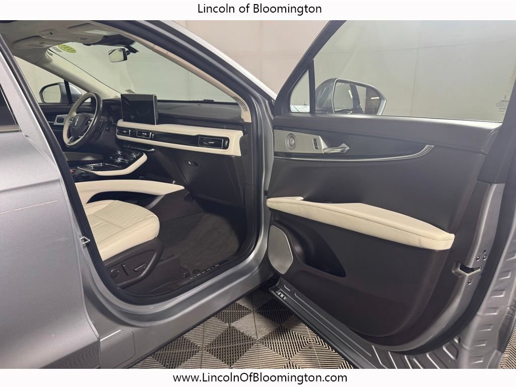 Certified 2022 Lincoln Nautilus Black Label w/ Class II Trailer Tow Package AWD/4WD image 21