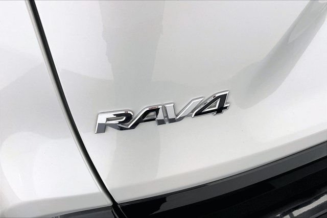 Used 2023 Toyota RAV4 XSE AWD/4WD image 32