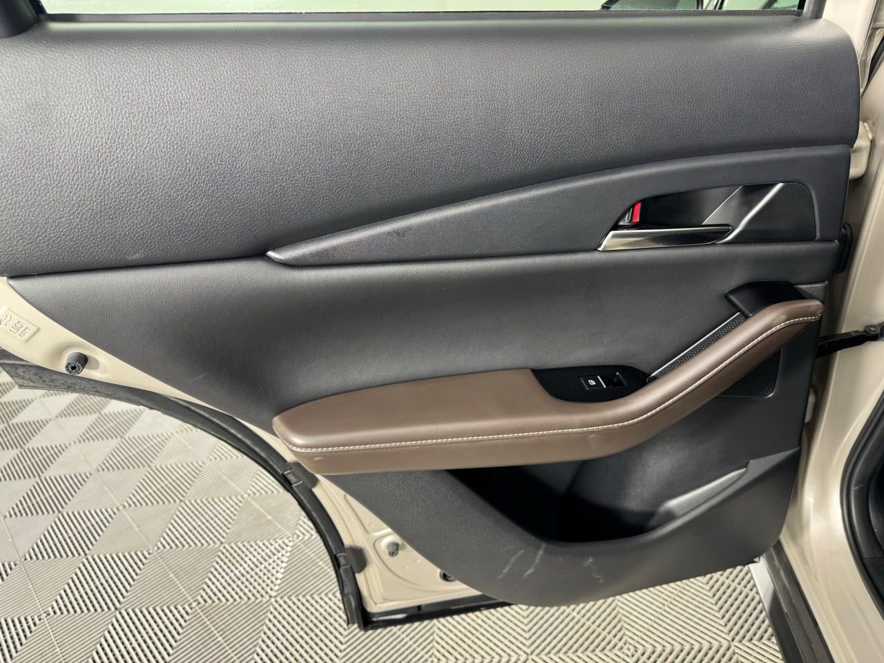 Used 2024 MAZDA CX-30 AWD 2.5 S w/ Premium Package image 26