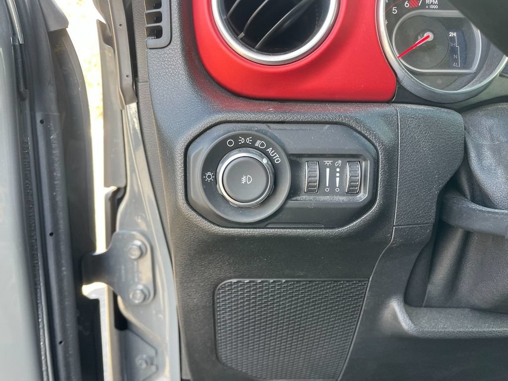 Used 2020 Jeep Wrangler Unlimited Rubicon AWD/4WD image 14