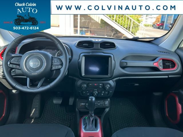 Used 2022 Jeep Renegade Trailhawk AWD/4WD image 13