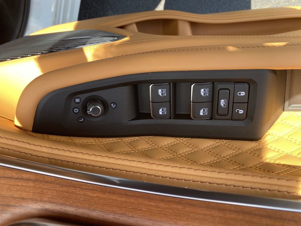 New 2026 Jeep Grand Cherokee Summit AWD/4WD image 10