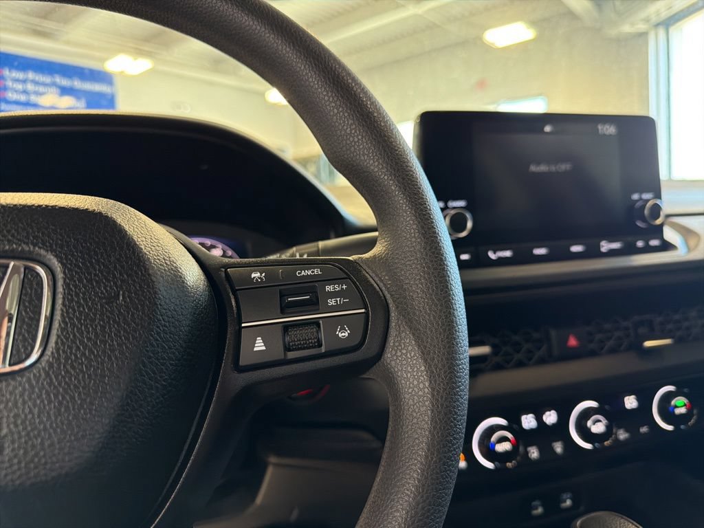 Certified 2025 Honda Accord SE image 19