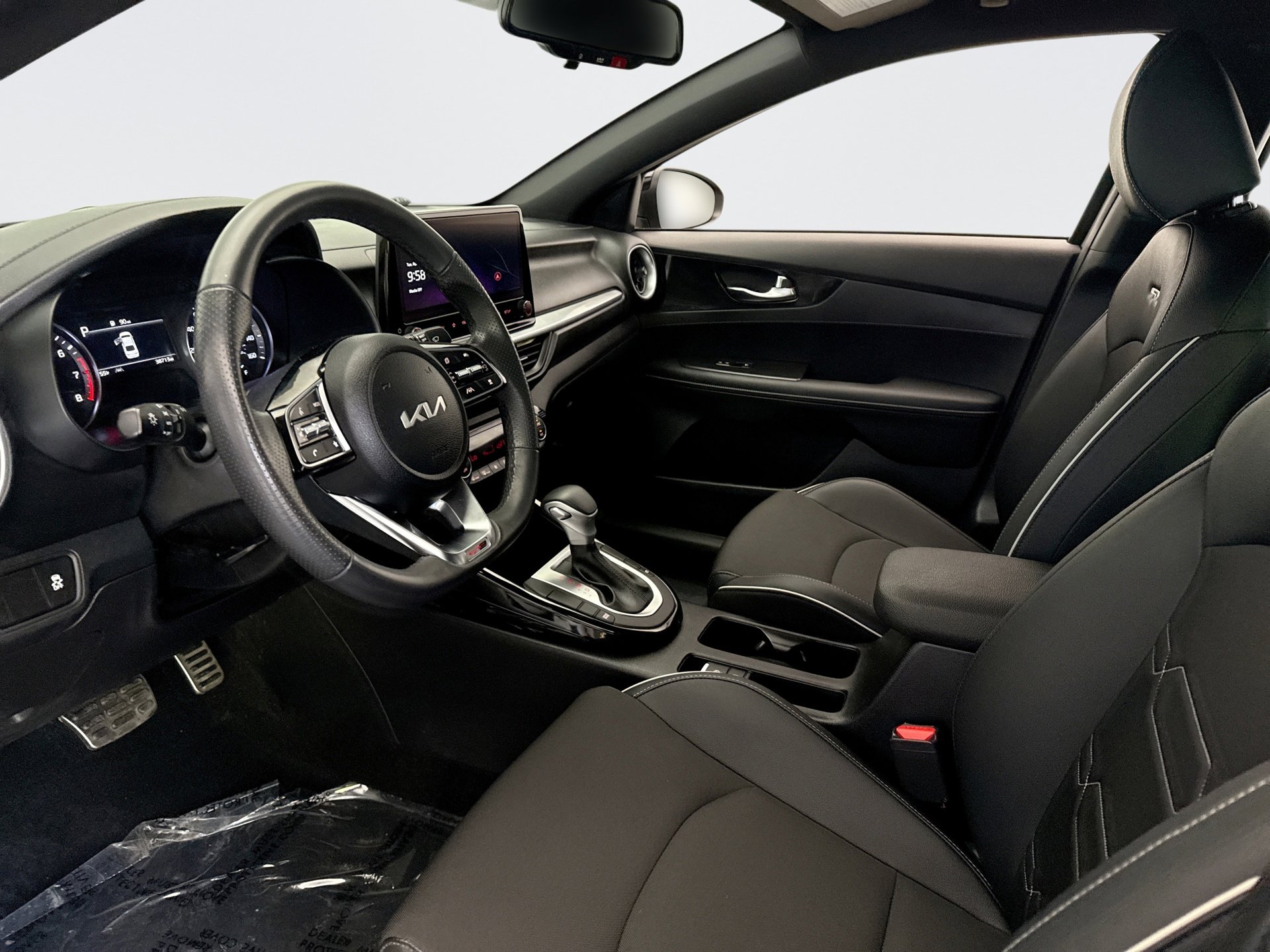 Used 2024 Kia Forte GT-Line image 10