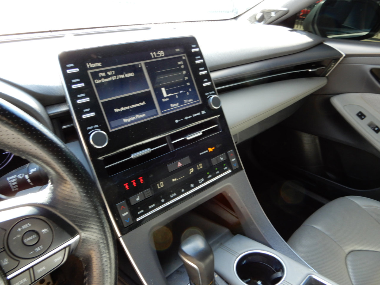 Used 2019 Toyota Avalon XSE w/ Carpet Mat Package image 14