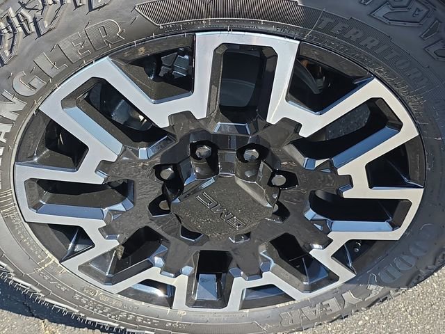 New 2025 GMC Sierra 2500 Denali w/ Denali Reserve Package image 34