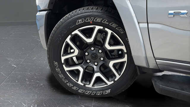 Used 2025 RAM 1500 Laramie w/ Sport Appearance Package AWD/4WD image 38