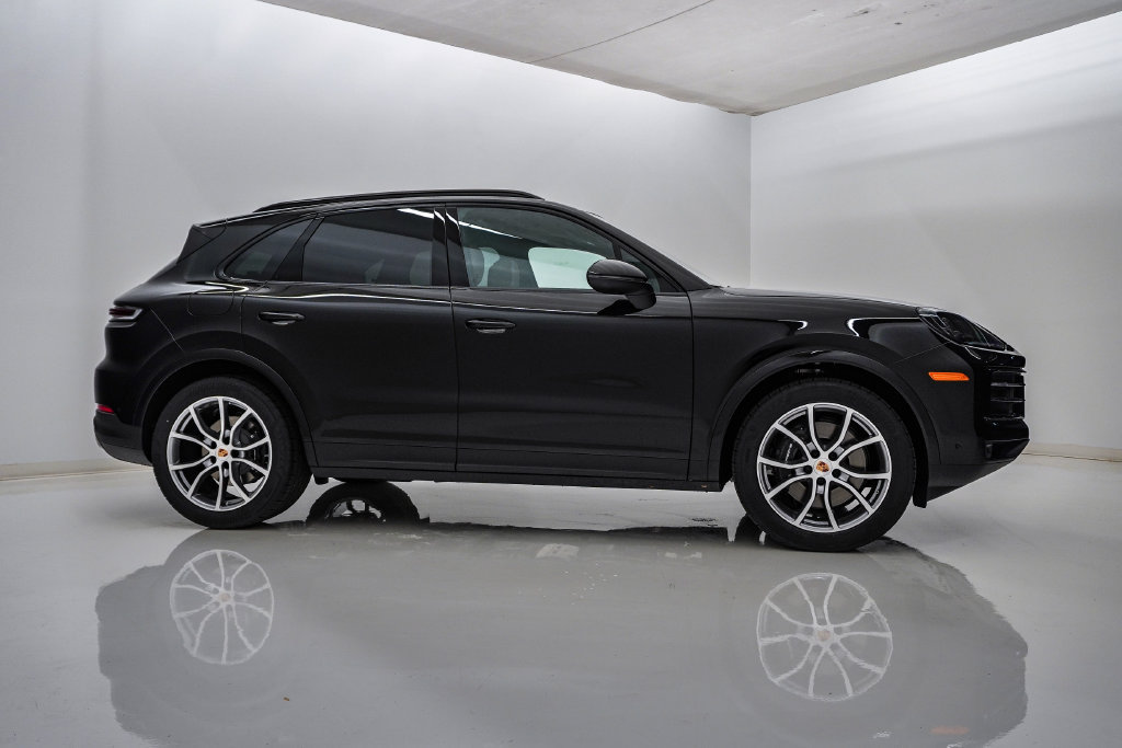 New 2026 Porsche Cayenne AWD/4WD image 9