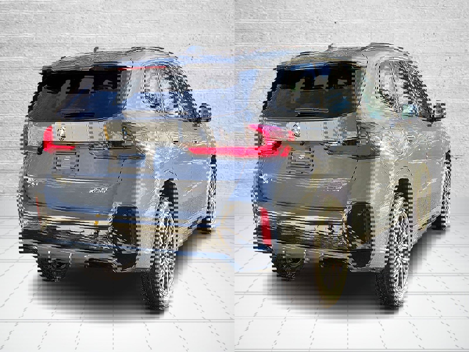 Certified 2023 BMW X1 xDrive28i w/ Premium Package image 6