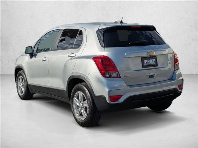 Used 2022 Chevrolet Trax LS w/ Tint and Cruise Package image 8