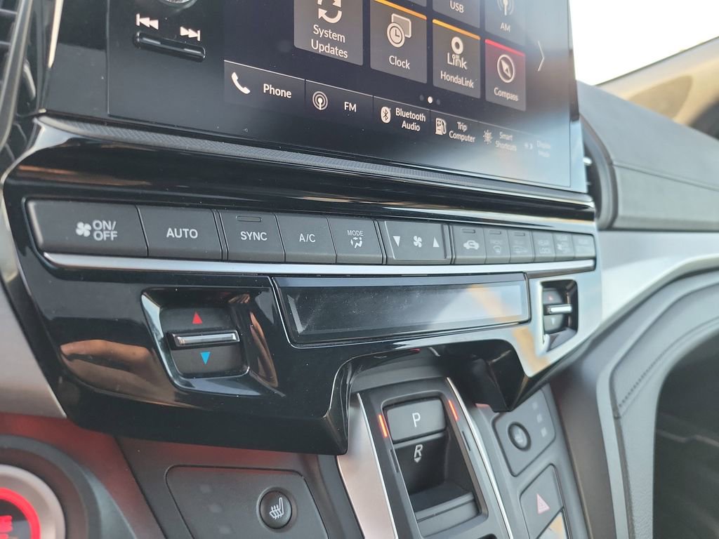 Used 2025 Honda Odyssey Sport-L image 21